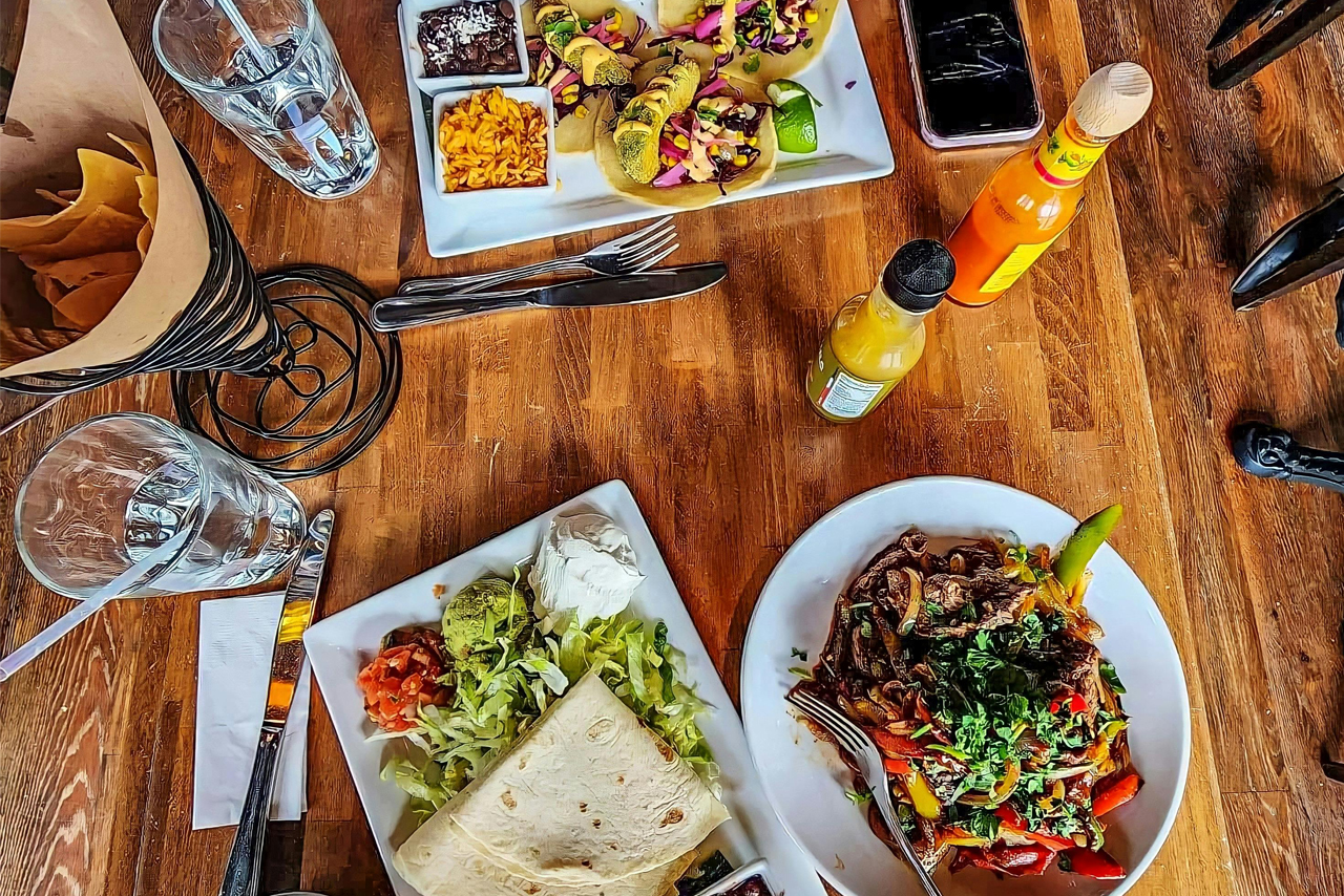 Eten op curacao 1280 x 864